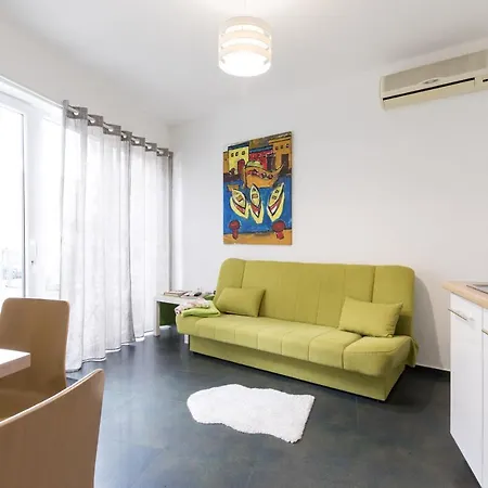 Lauro Opatija, Ground Floor, Parking, Near Sea Lägenhet *