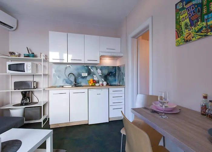 Lauro Opatija, Ground Floor, Parking, Near Sea Lejlighed *